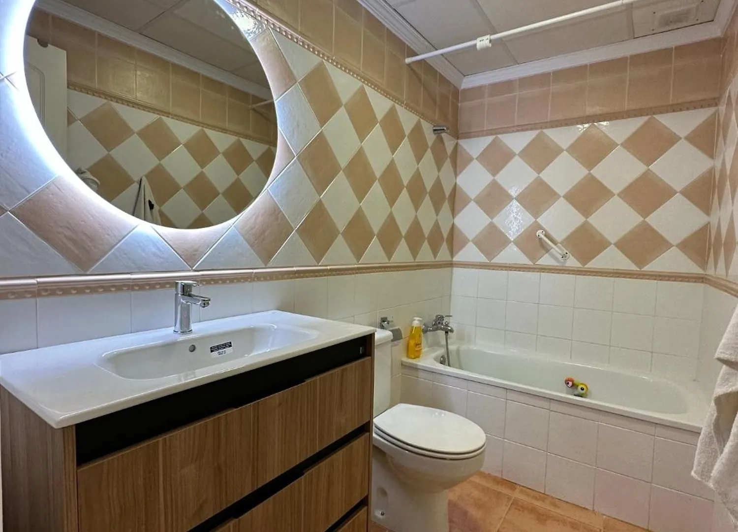 Amplio Y Familiar Apartamento En Marbella Apartman Spanyolország