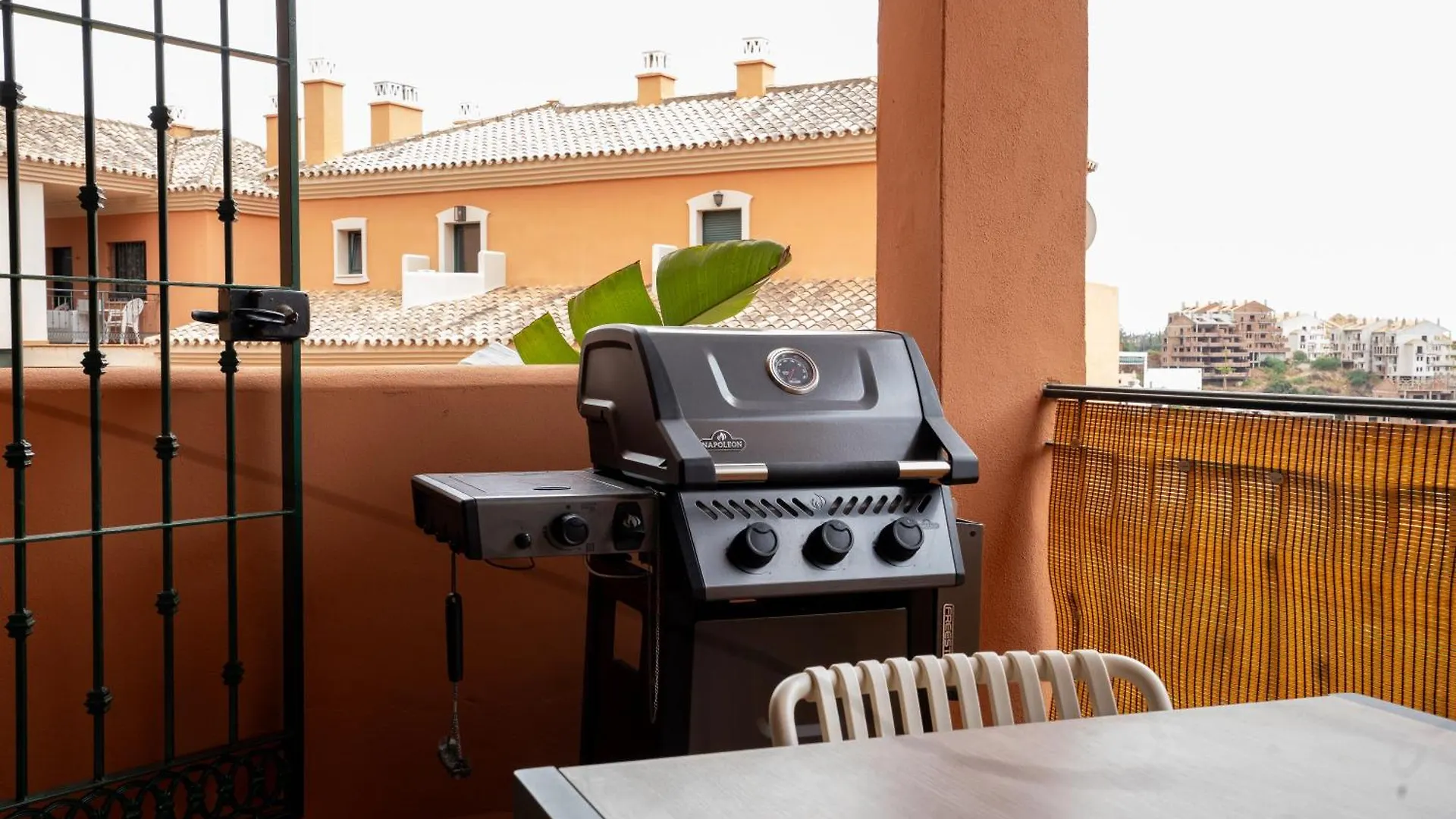 Amplio Y Familiar Apartamento En Marbella Daire