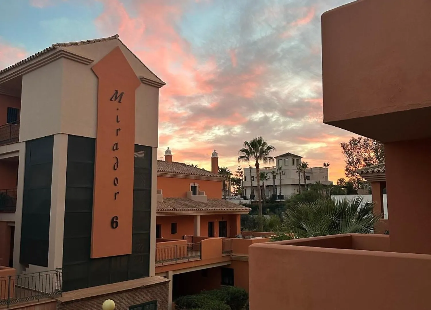 Amplio Y Familiar Apartamento En Marbella Daire